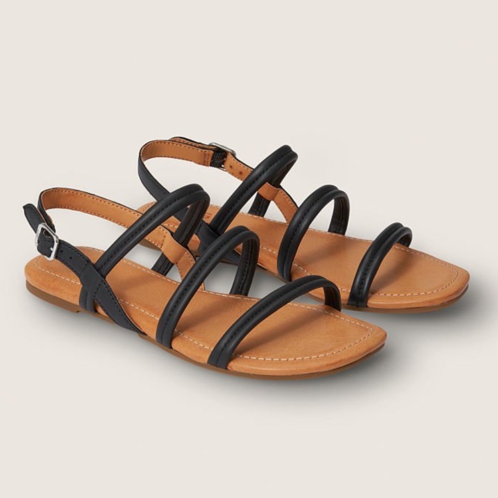 New! UGG Mytis Sandals women’s 8